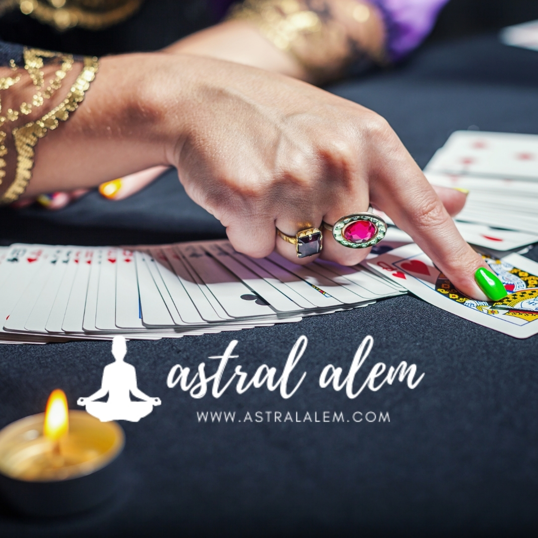 Türkiye'deki başarılı ve en ünlü medyumlar kimlerdir ?